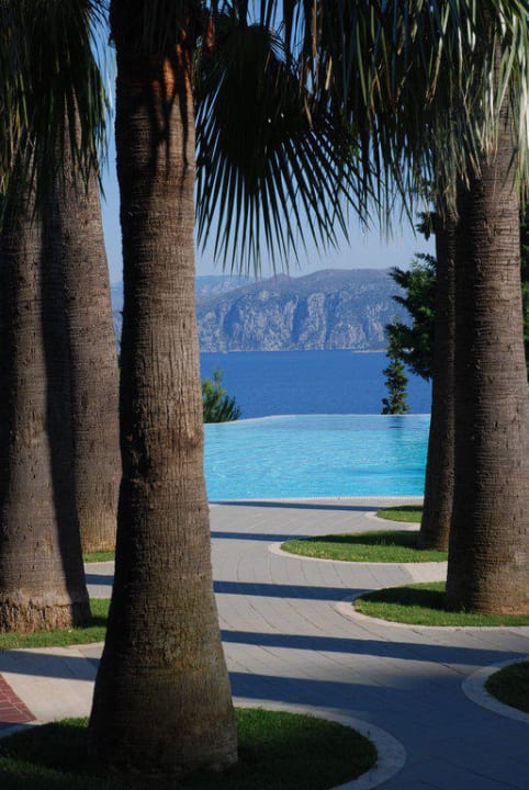 Am Pool D Maris Bay