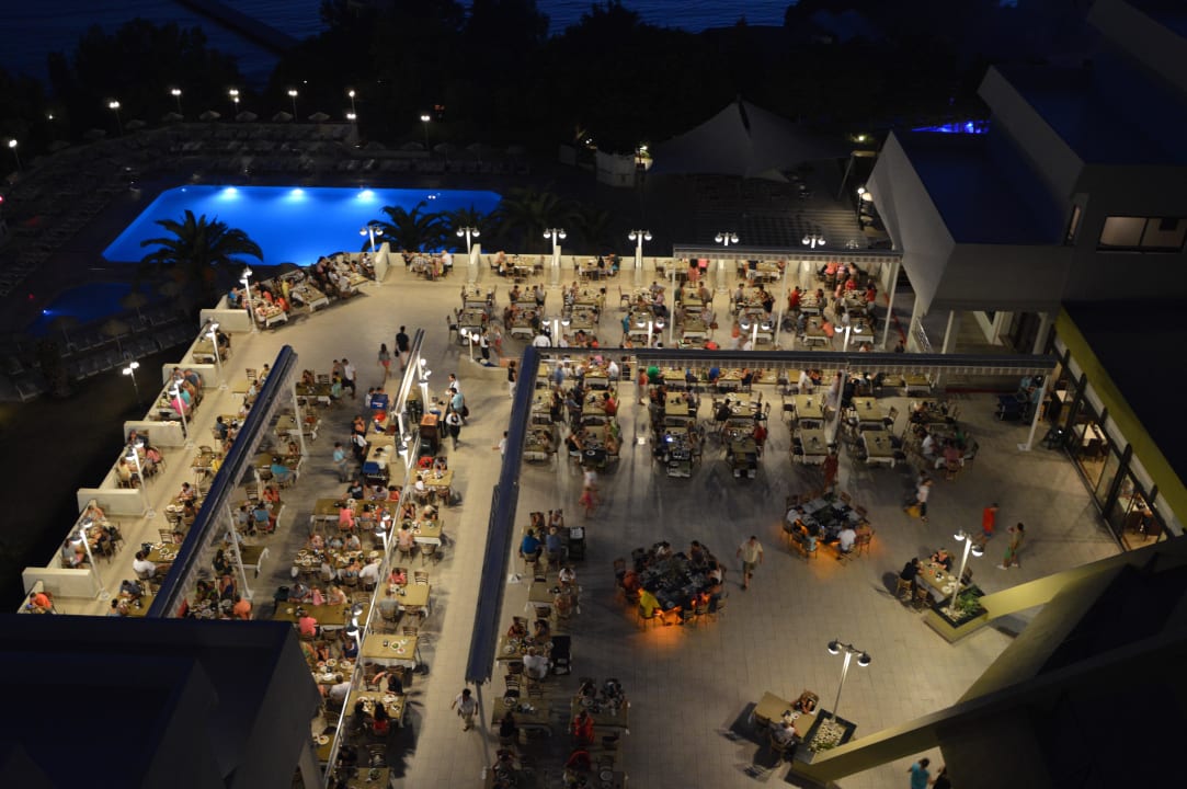 Restauracja na świeżym powietrzu Hotel Vista Hill