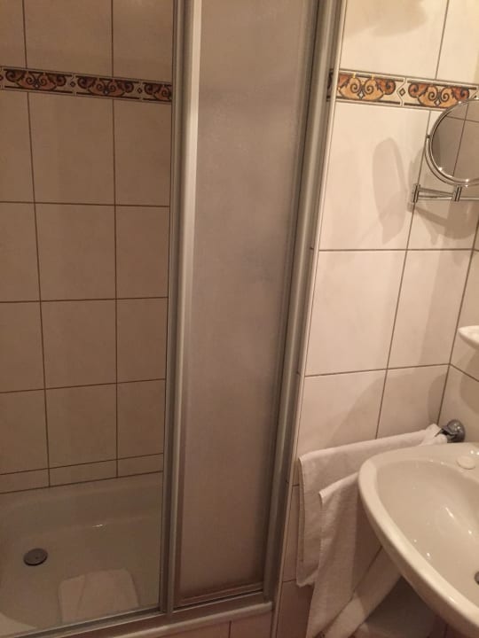 Kleines Bad Moselstern Hotel Brixiade & Triton