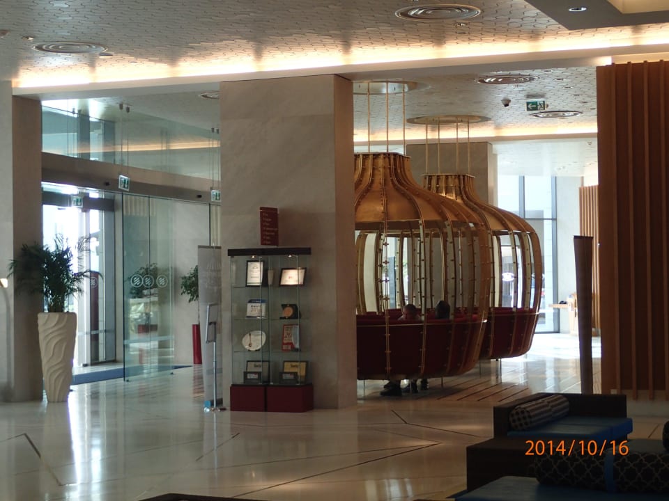 Lobby Crowne Plaza Hotel Yas Island