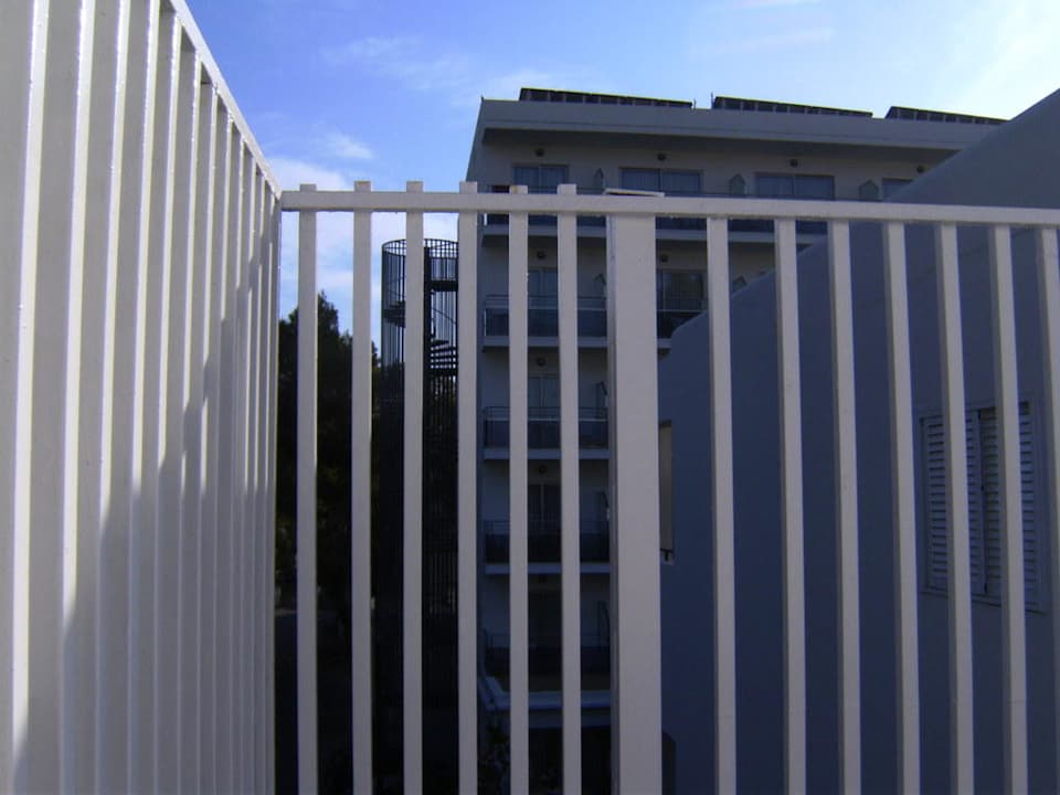 Hinter Gittern Hotel Osiris