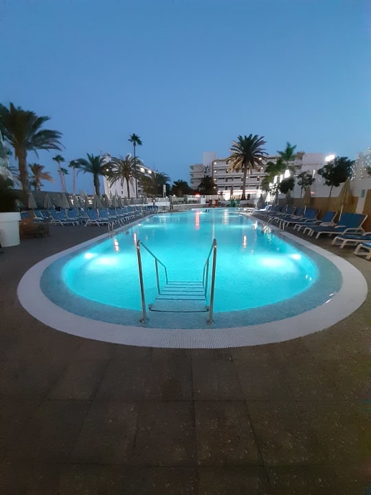 Pool Bull Escorial & Spa