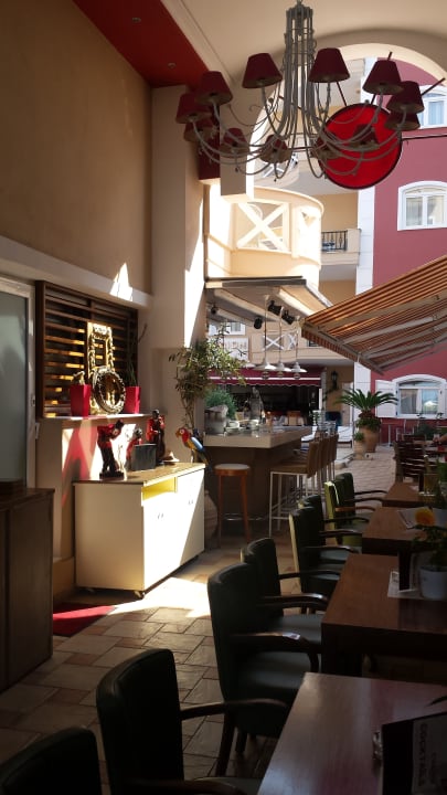 Außenansicht Evilion Sea & Sun Hotel