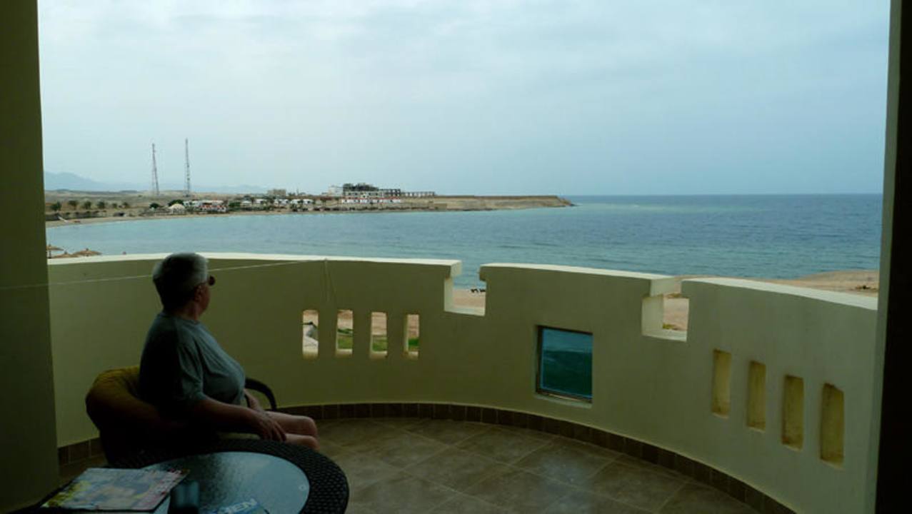 Blick zum Coal Garden Coral Sun Beach