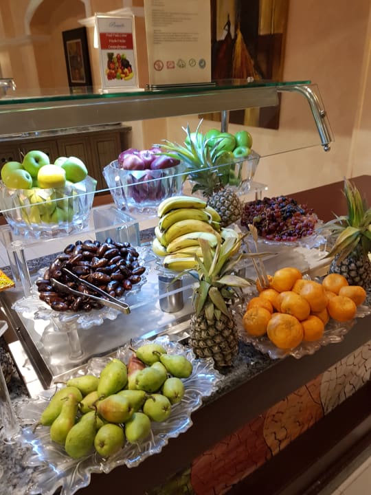 Dessert Buffet  Premier Le Reve Hotel & Spa