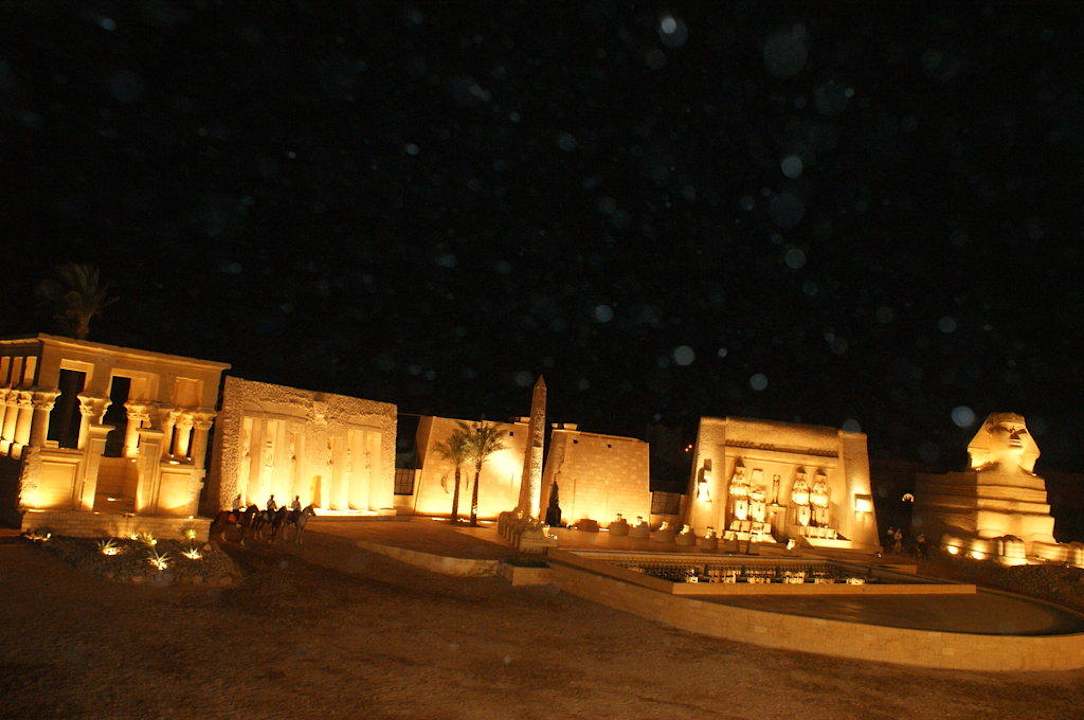 Tempel bei nacht Pickalbatros Alf Leila Wa Leila Resort - Neverland Hurghada