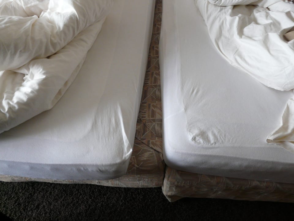 Durchgeleges Bett Upstalsboom Hotel am Strand