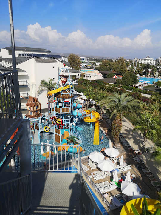 Außenansicht Dream World Palace Hotel