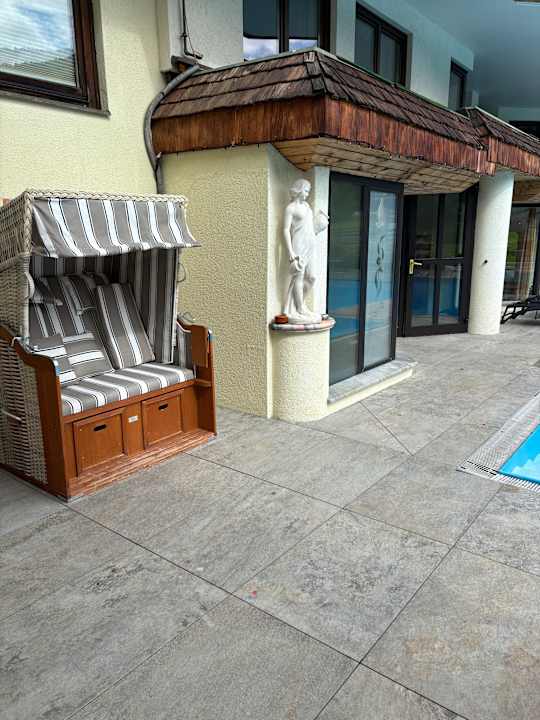 Außenansicht Thermenwelt Hotel Pulverer