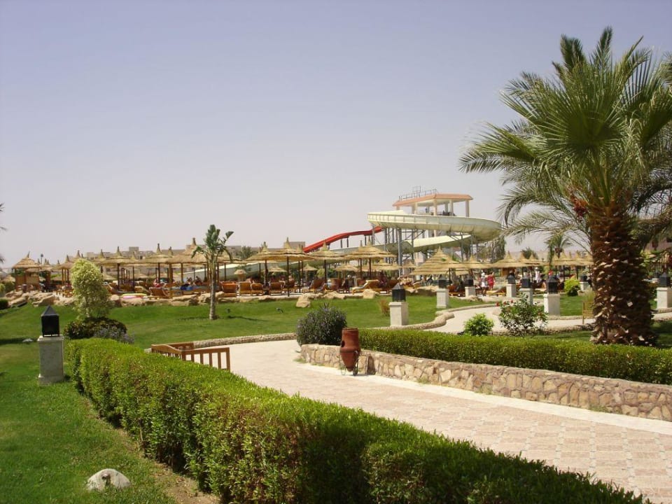 Pool, Rutschen und Gartenanlge Beach Albatros Resort