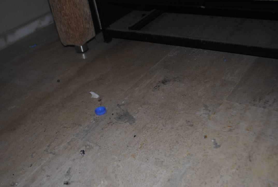 Haare, Schimmel, Dreck, Staub u.s.w. Grand Yazici Club Marmaris Palace