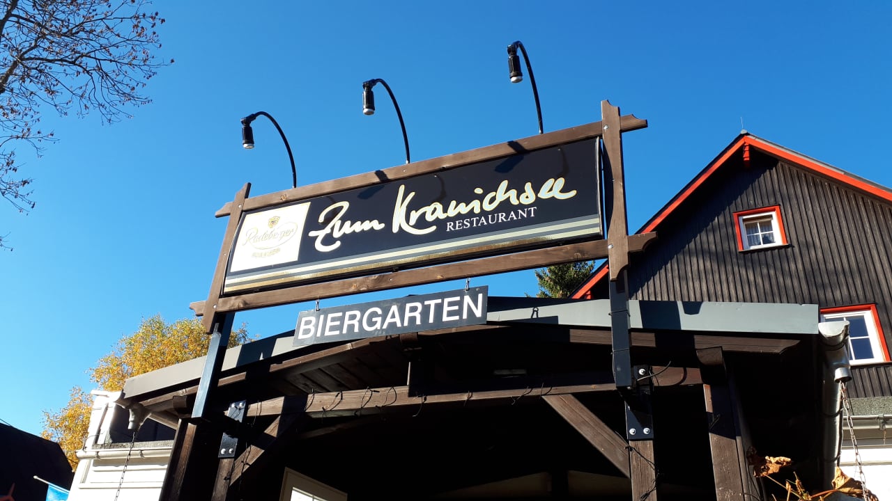 Außenansicht Hotel Zum Kranichsee & Nebenhaus