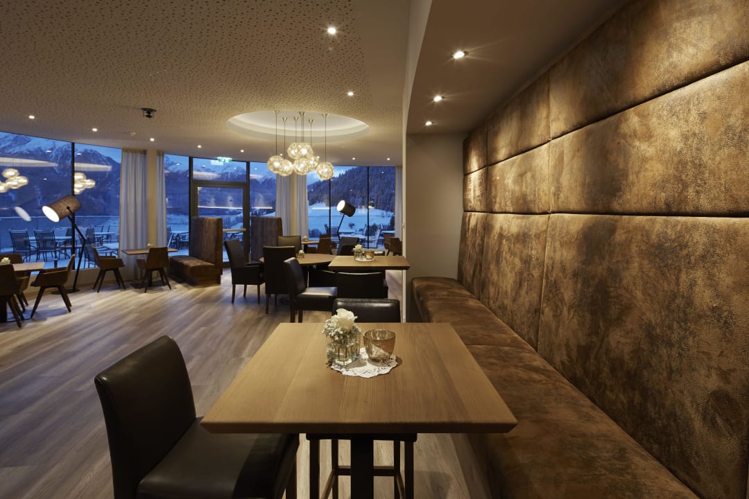 Gemütliche Hotelbar Baby- & Kinderhotel Laurentius