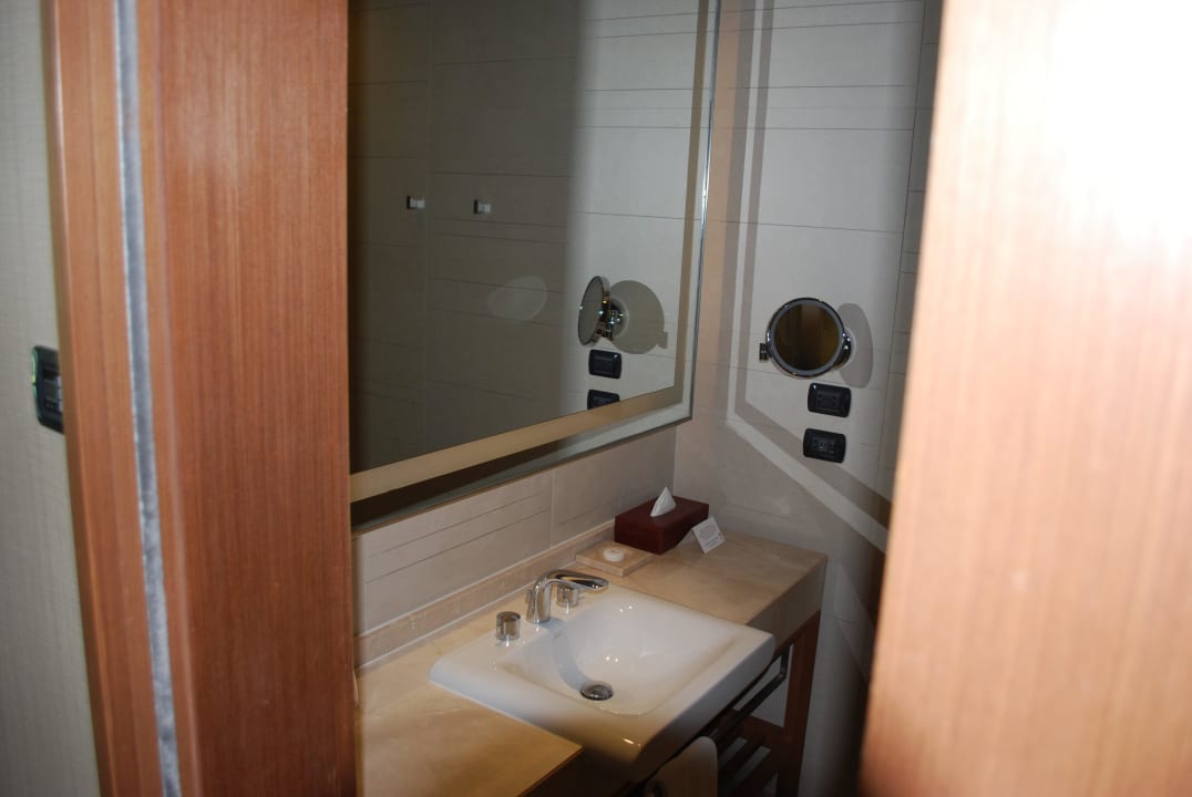 5 Eastin Grand Hotel Sathorn