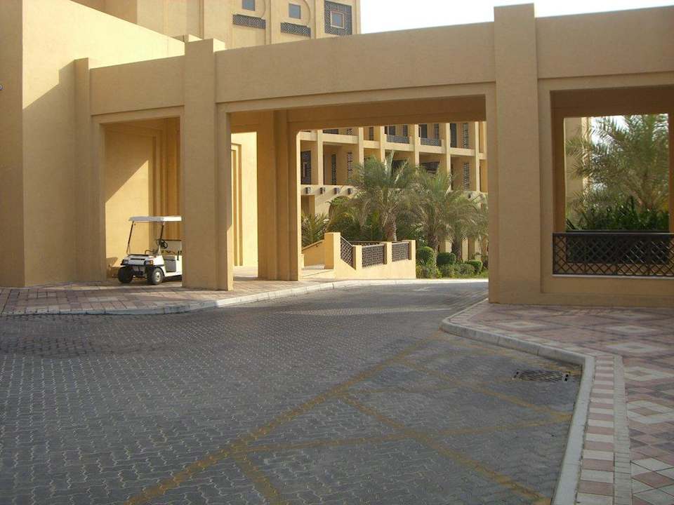Zufahrt zum Hotel Rixos Al Mairid Ras Al Khaimah