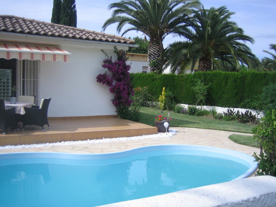 Bungalow mit Pool&Garten Bungalow Park Colibri