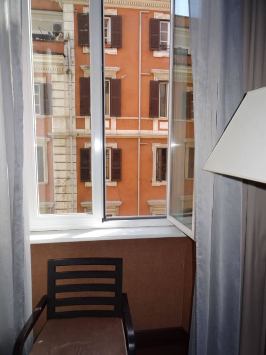 Fenster im Doppelzimmer Hotel Fiume
