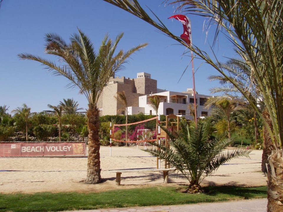 Volleyball am Strand Fort Arabesque Resort, Spa & Villas