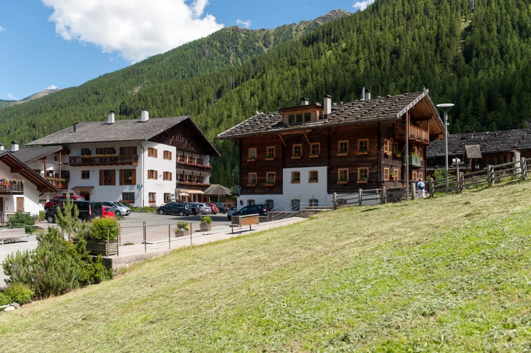 Außenansicht Hotel Ultnerhof