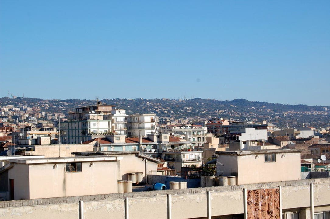 Zimmerblick 2 NH Catania Centro