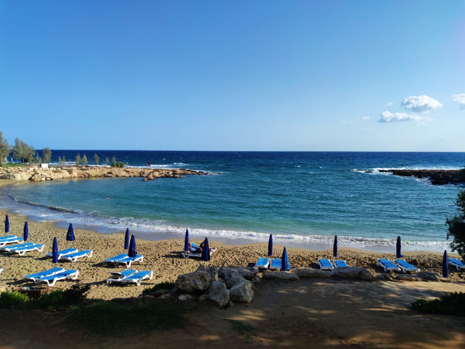 Strand Crystal Springs Beach Hotel