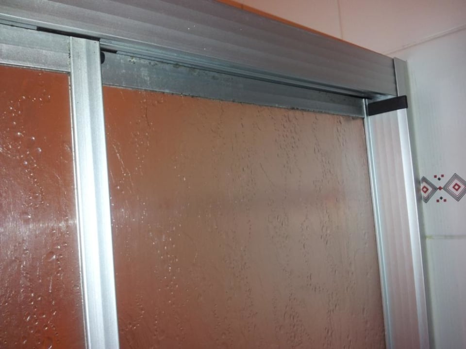 Duschabtrennung mit Schimmel Hotel Komperdell