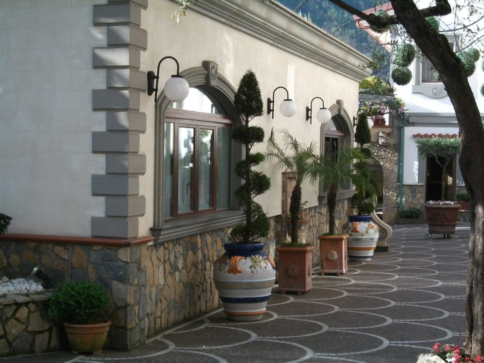 Weg zum Empfang Hotel Degli Ulivi