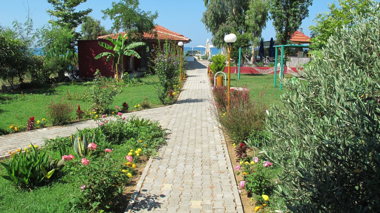 Weg zum Strand Önder Yildiz Hotel