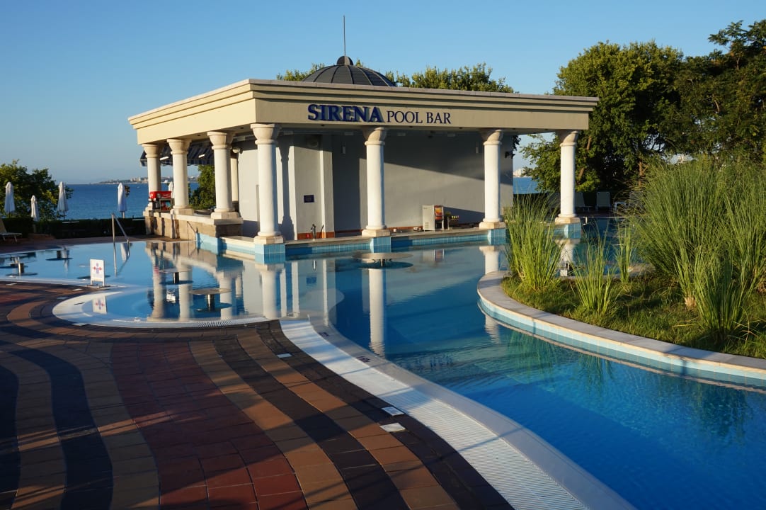 Pool Dreams Sunny Beach Resort & Spa