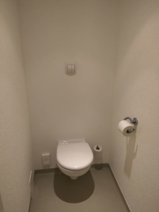 Toaleta ibis budget Hotel Wrocław Stadion