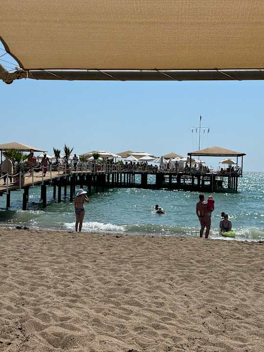 Strand Royal Holiday Palace
