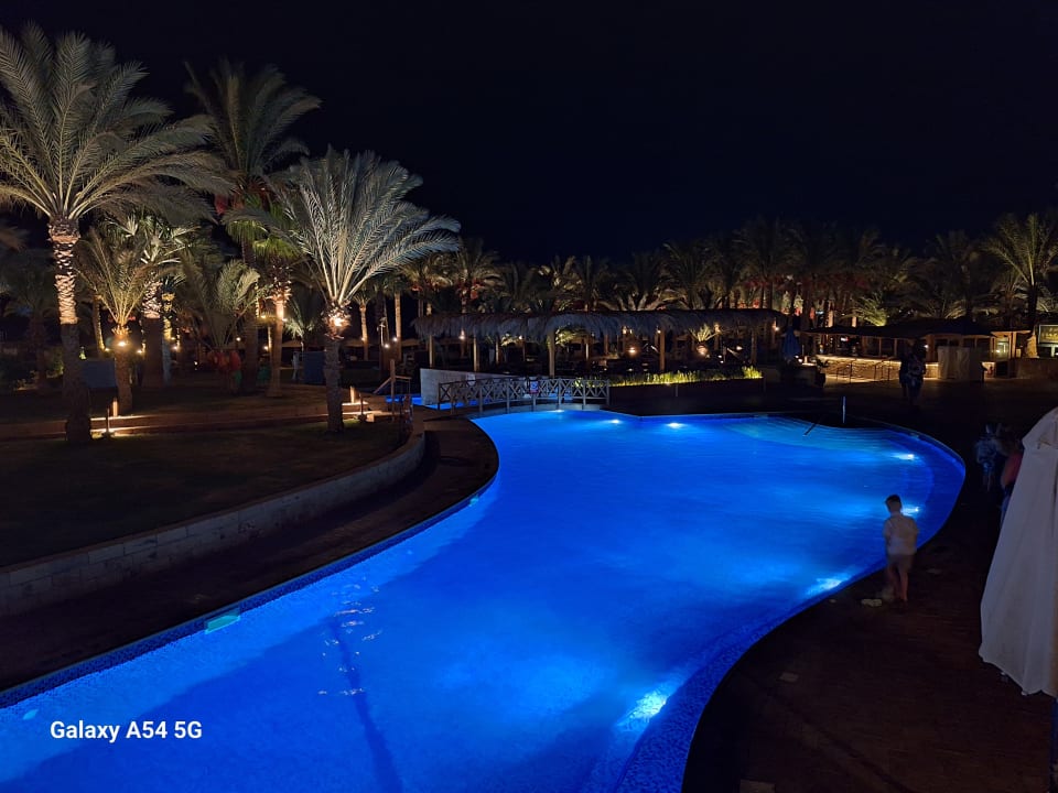 Pool Fort Arabesque Resort, Spa & Villas