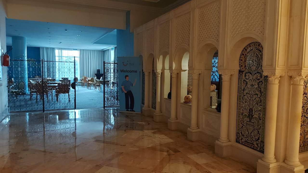 Lobby Sentido Bellevue Park