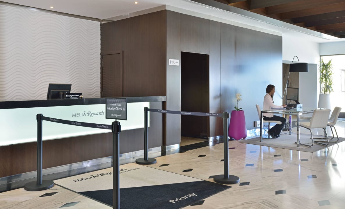 Reception Priority Check Hotel Ocean House Costa del Sol, Affiliated by Meliá