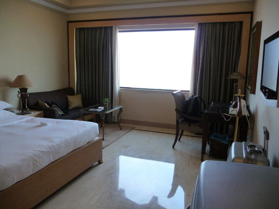 Deluxe Zimmer The Hans Hotel New Delhi