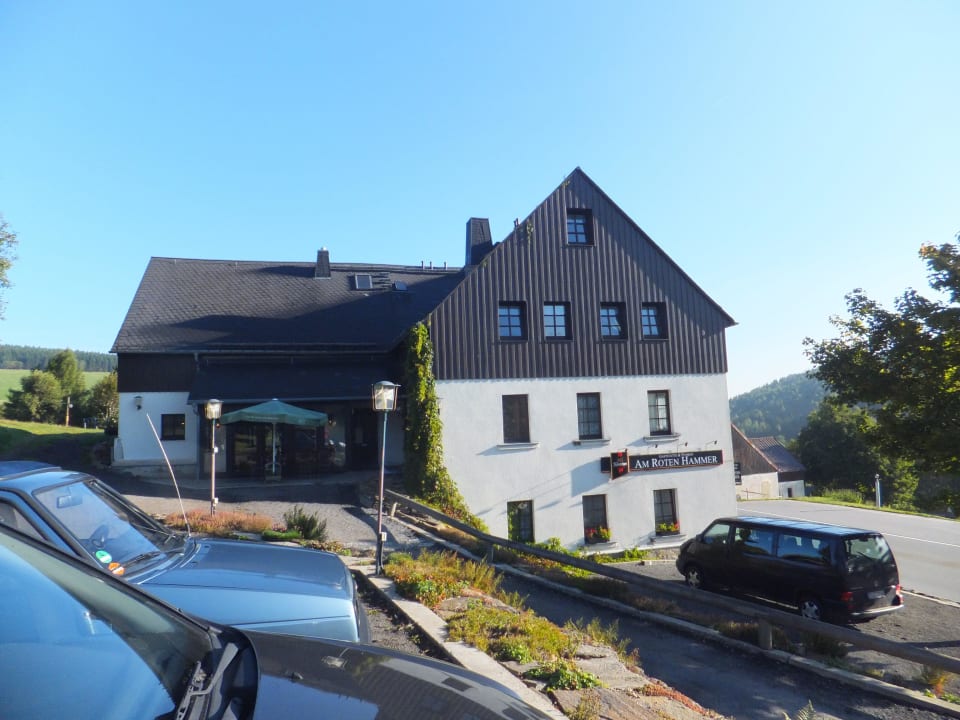 Blick vom Parkplatz Hotel Am Roten Hammer