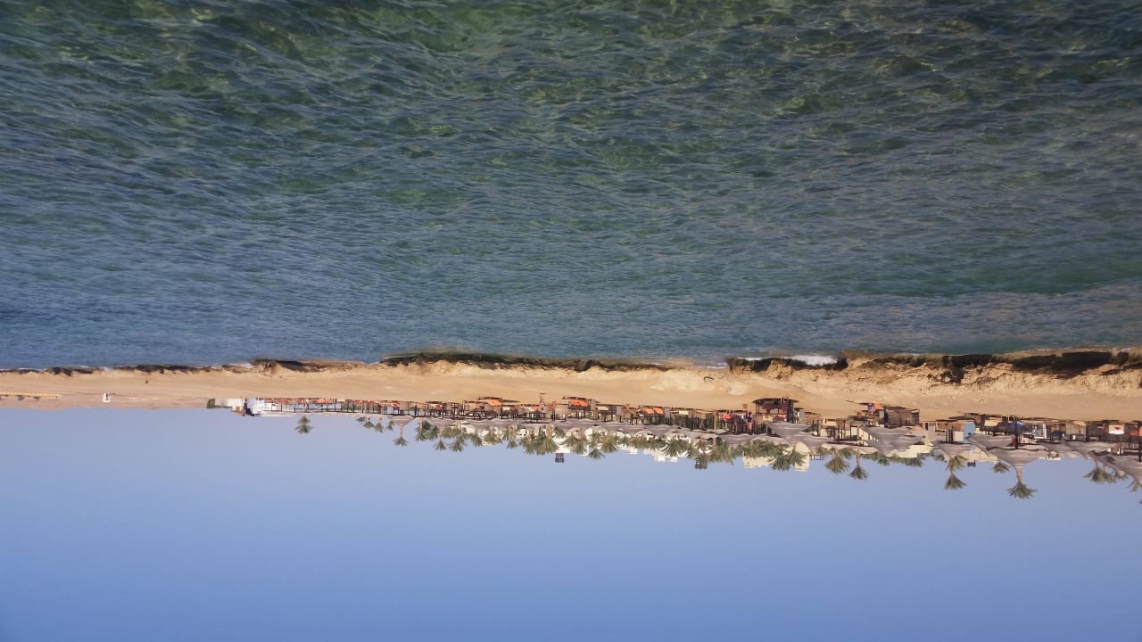 Hotelstrand vom Steg aus Pickalbatros Sands Hotel - Port Ghalib