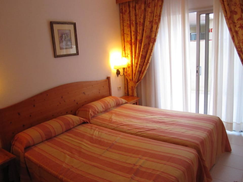 Bett Hotel Riu Oliva Beach Resort