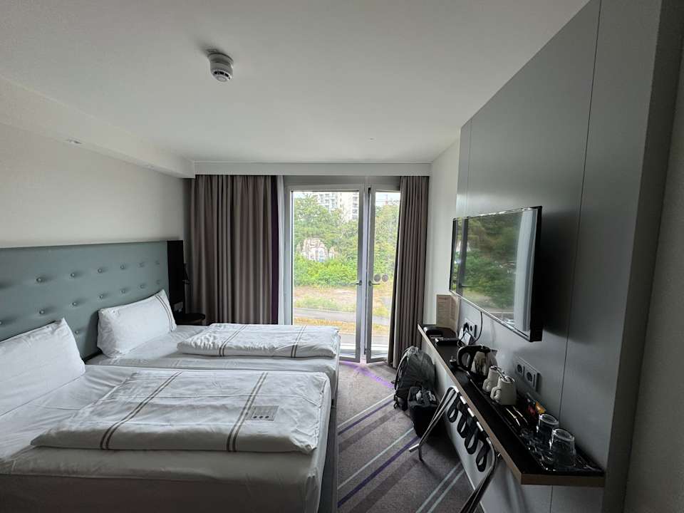 Zimmer Premier Inn Stuttgart City Centre Hotel