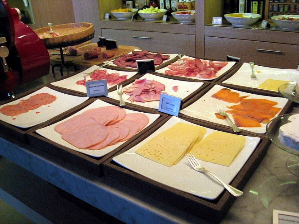 Teil der Wurst- und Käseauswahl (Fühstück) Hyatt Regency Köln