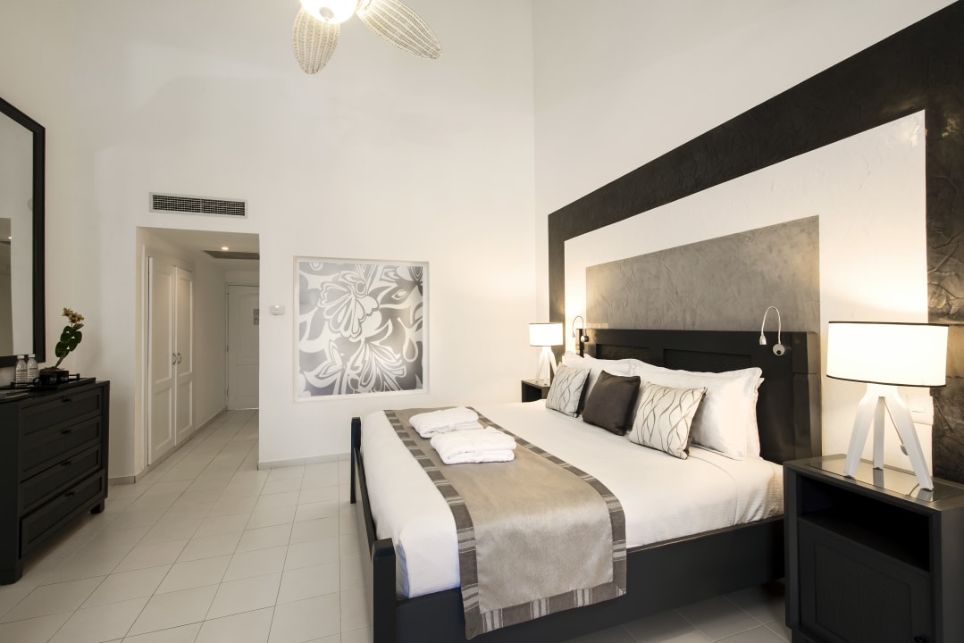 Zimmer Ocean Blue & Sand