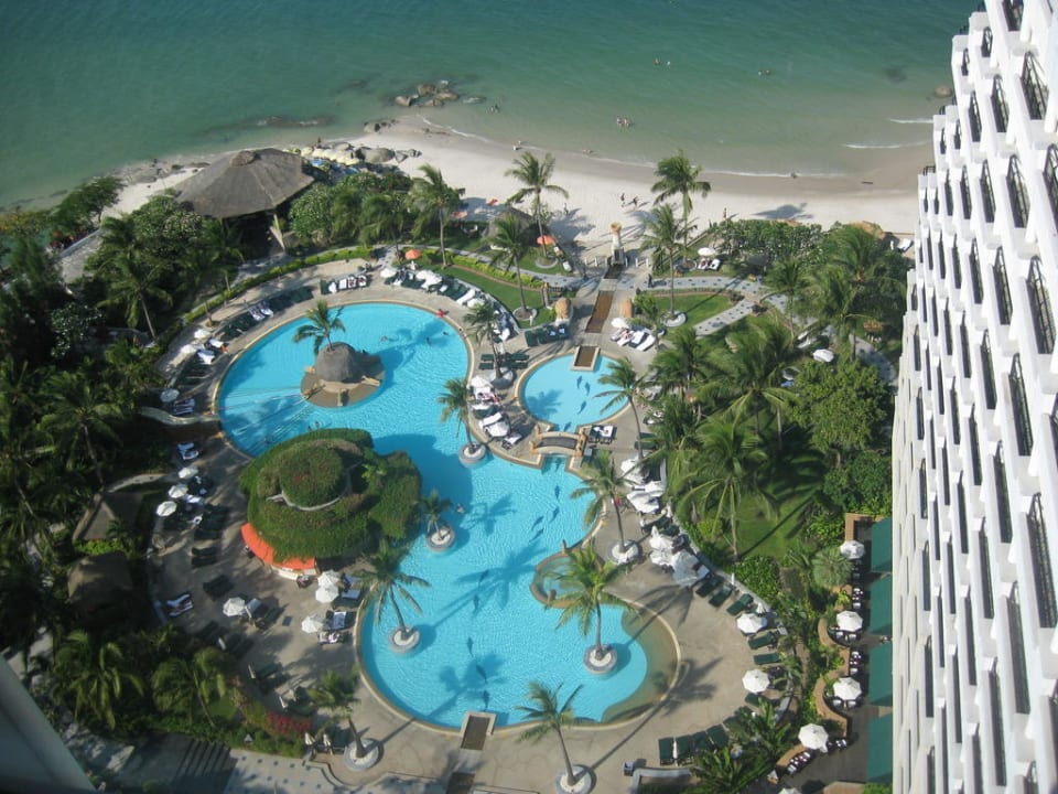 Pool Hilton Hua Hin Resort & Spa