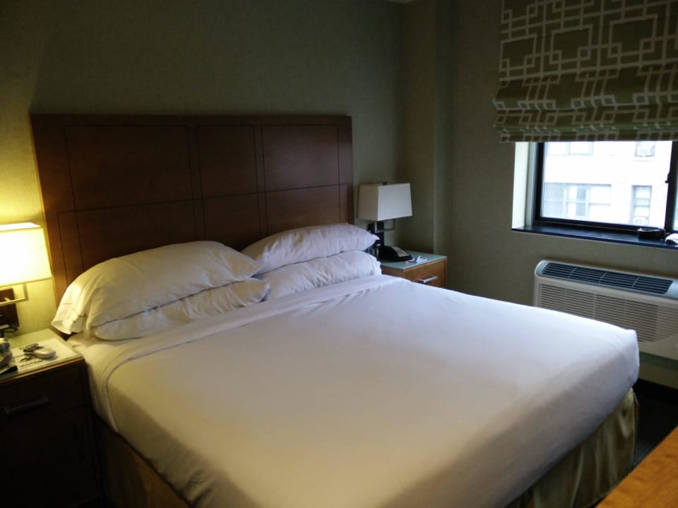Cama king Holiday Inn Express Manhattan Midtown West