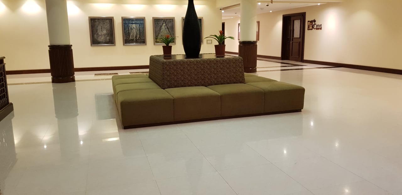 Lobby Wyndham Garden Salalah Mirbat