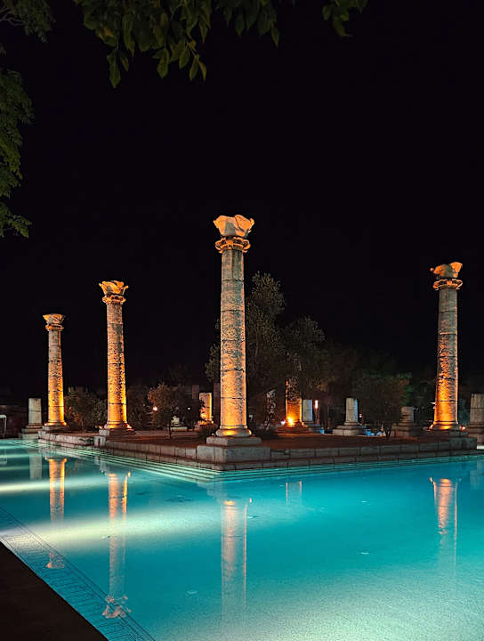 Pool Xanadu Resort Hotel