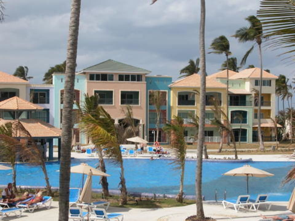 Pool 1 Ocean Blue & Sand