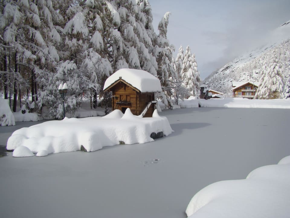 Ausblick zum See Hotel Portjengrat