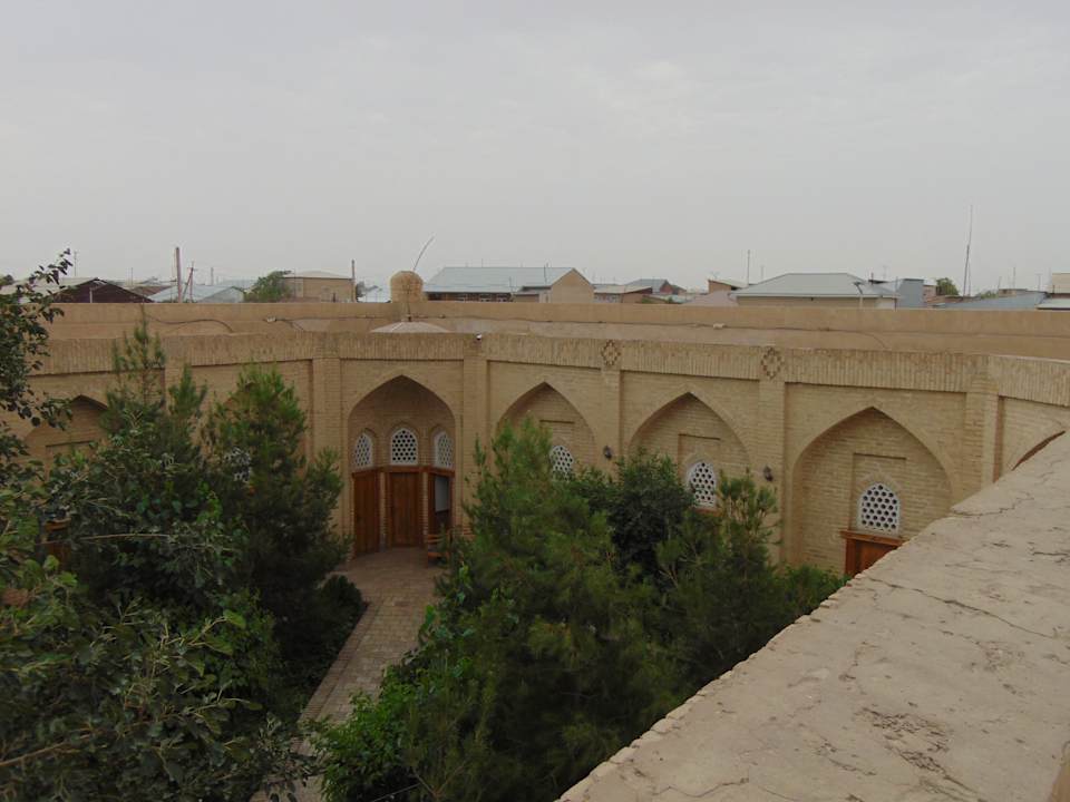 Außenansicht Madrasah Polvon-Qori Boutique