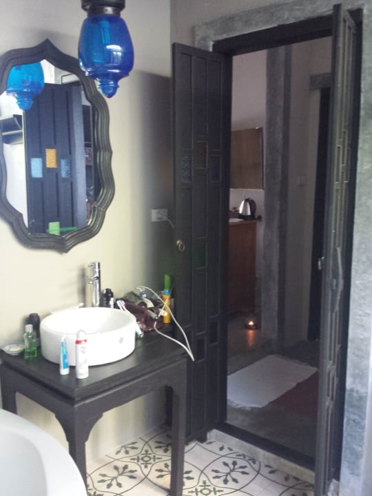 Bad ...ziemlich lieblos und irgendwie "unfertig" Moracea by Khao Lak Resort