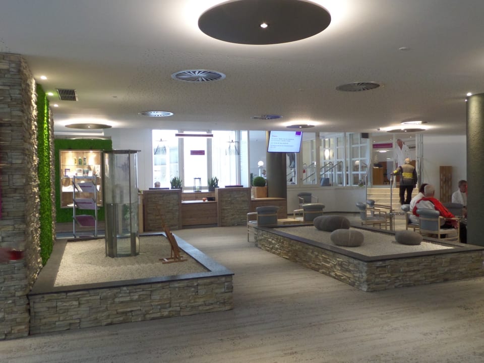 Völlig neue Therapie-Rezeption  Vivea Hotel Bad Schönau - Zur Quelle